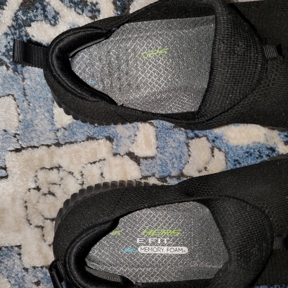 Skechers Elite Fit Stretch Wide Shoes with Memory Foam - Picture 8 of 8